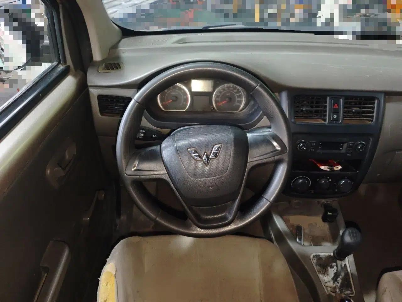 Wuling Rongguang V 2018 1.5L Practical Version — миниатюра 11