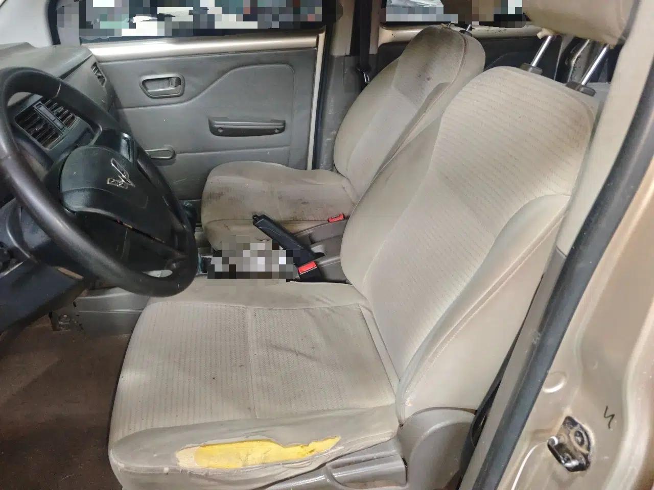 Wuling Rongguang V 2018 1.5L Practical Version — миниатюра 16