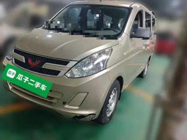 Wuling Rongguang V 2018 1.5L Practical Version