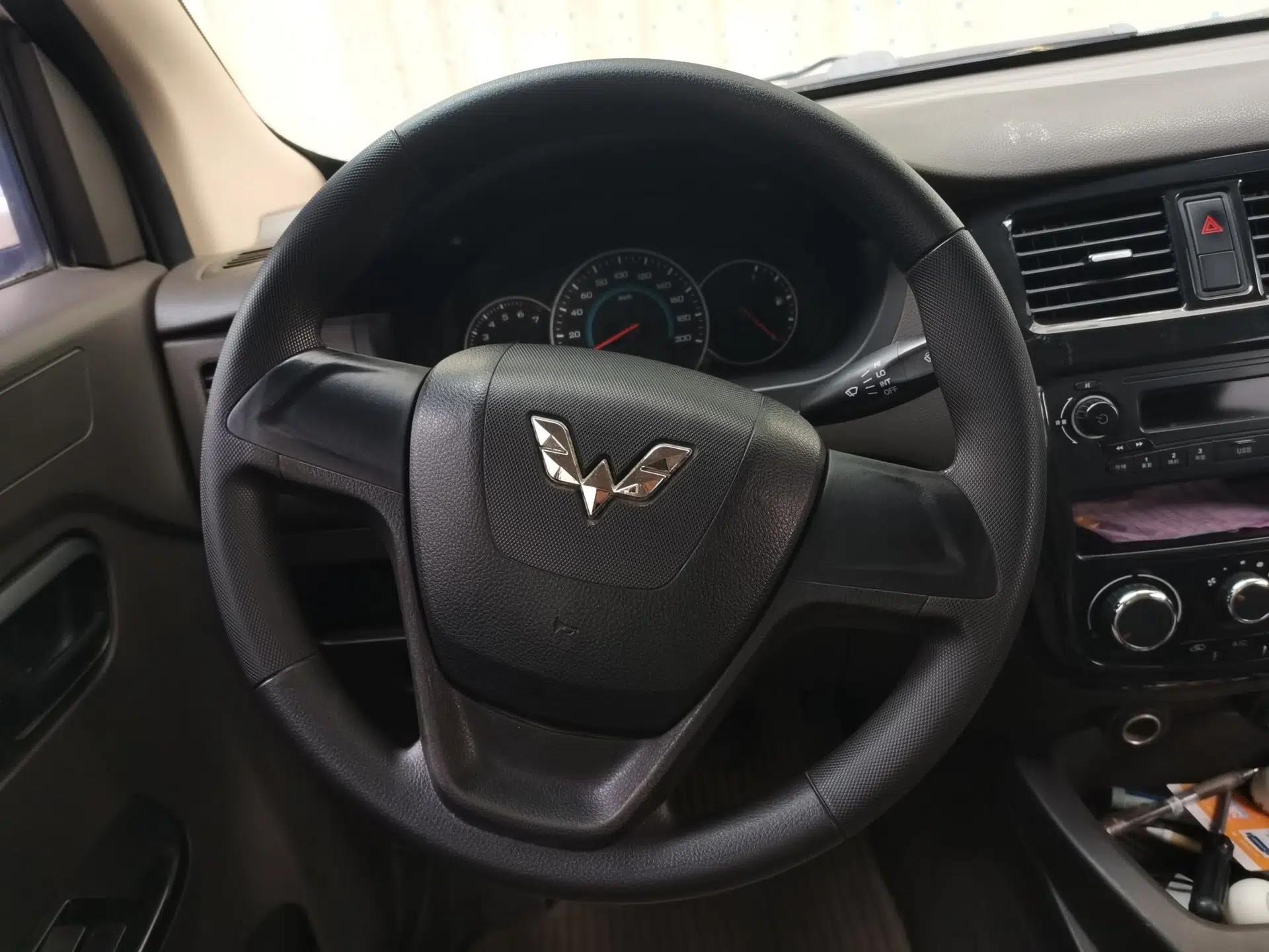 Wuling Rongguang V 2016 1.5L Standard Version — миниатюра 11