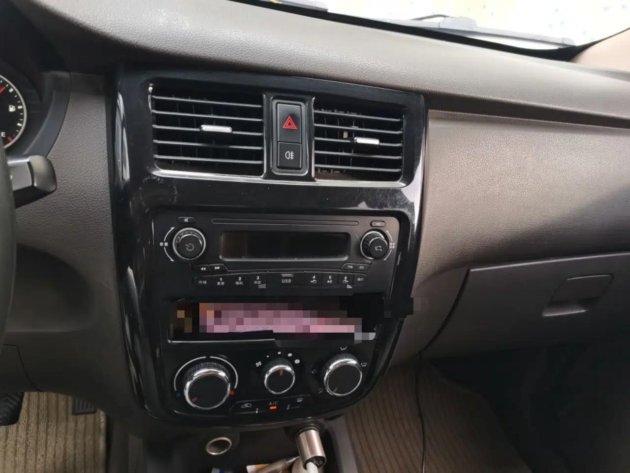 Wuling Rongguang V 2016 1.5L Standard Version — миниатюра 14