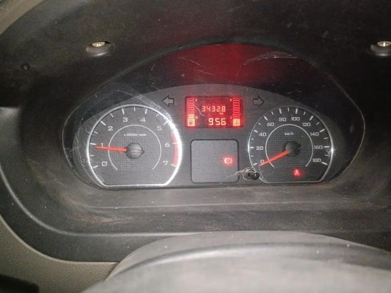 Wuling Rongguang V 2015 1.2L Practical Model — миниатюра 12