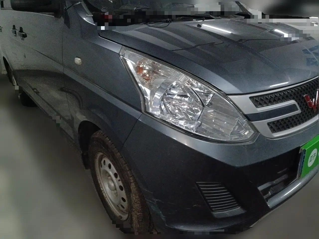 Wuling Rongguang V 2015 1.2L Practical Model — миниатюра 3