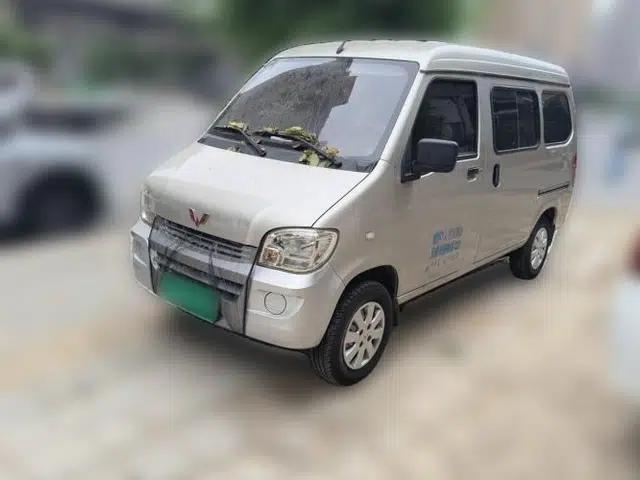 Wuling Zhiguang 2013 1.0L Practical Version