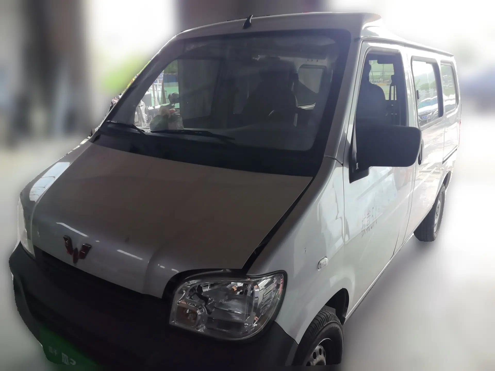 Wuling Zhiguang 2023 1.5L Practical Version 5/7 Seats — миниатюра 1