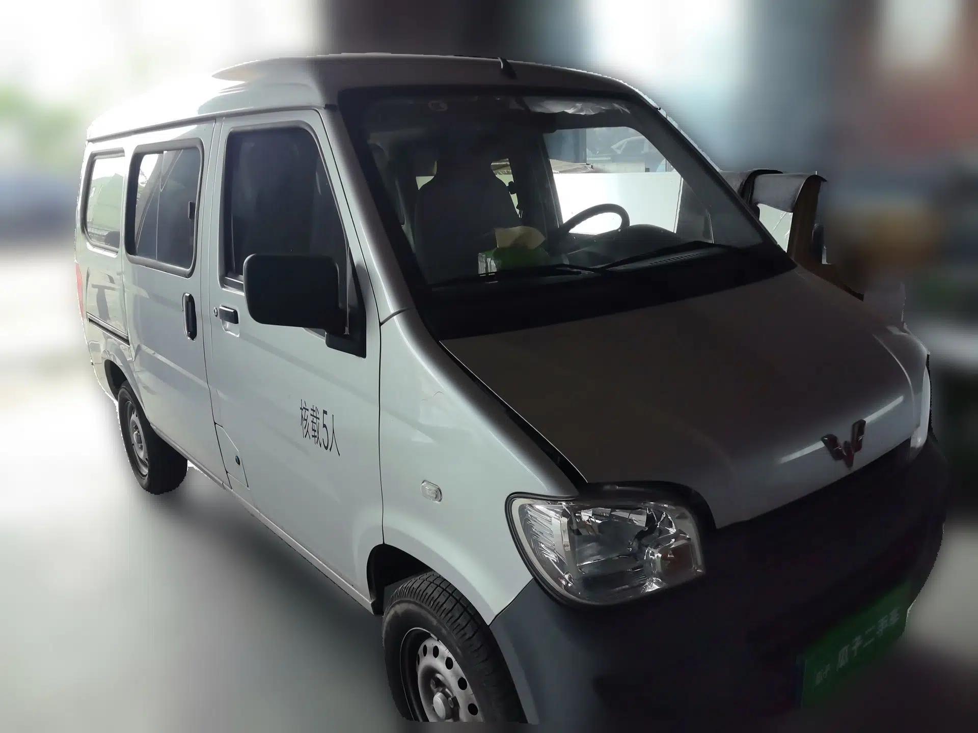 Wuling Zhiguang 2023 1.5L Practical Version 5/7 Seats — миниатюра 3
