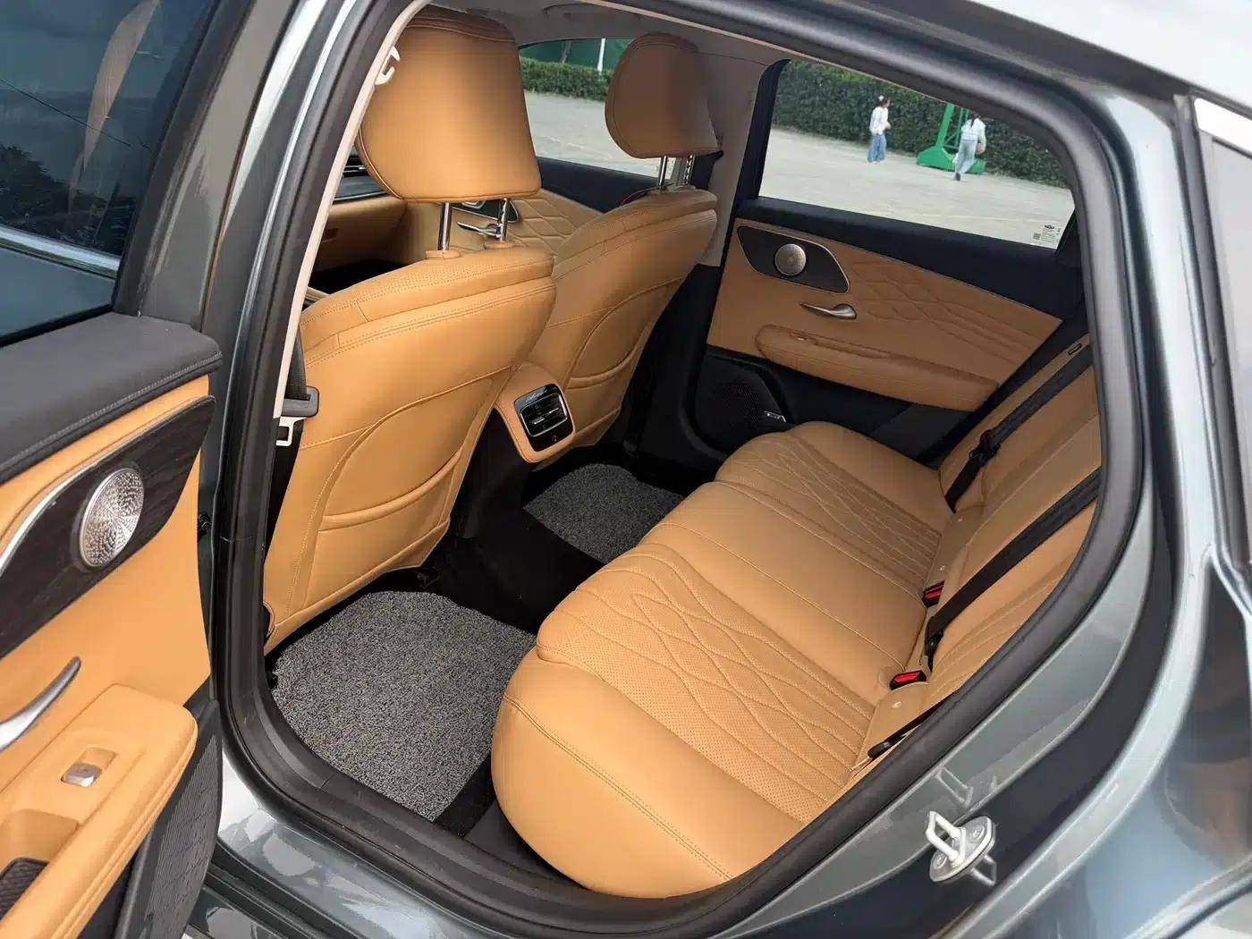 Chery Arrizo 8 PRO 2025 1.6T DCT Luxury+ — миниатюра 5