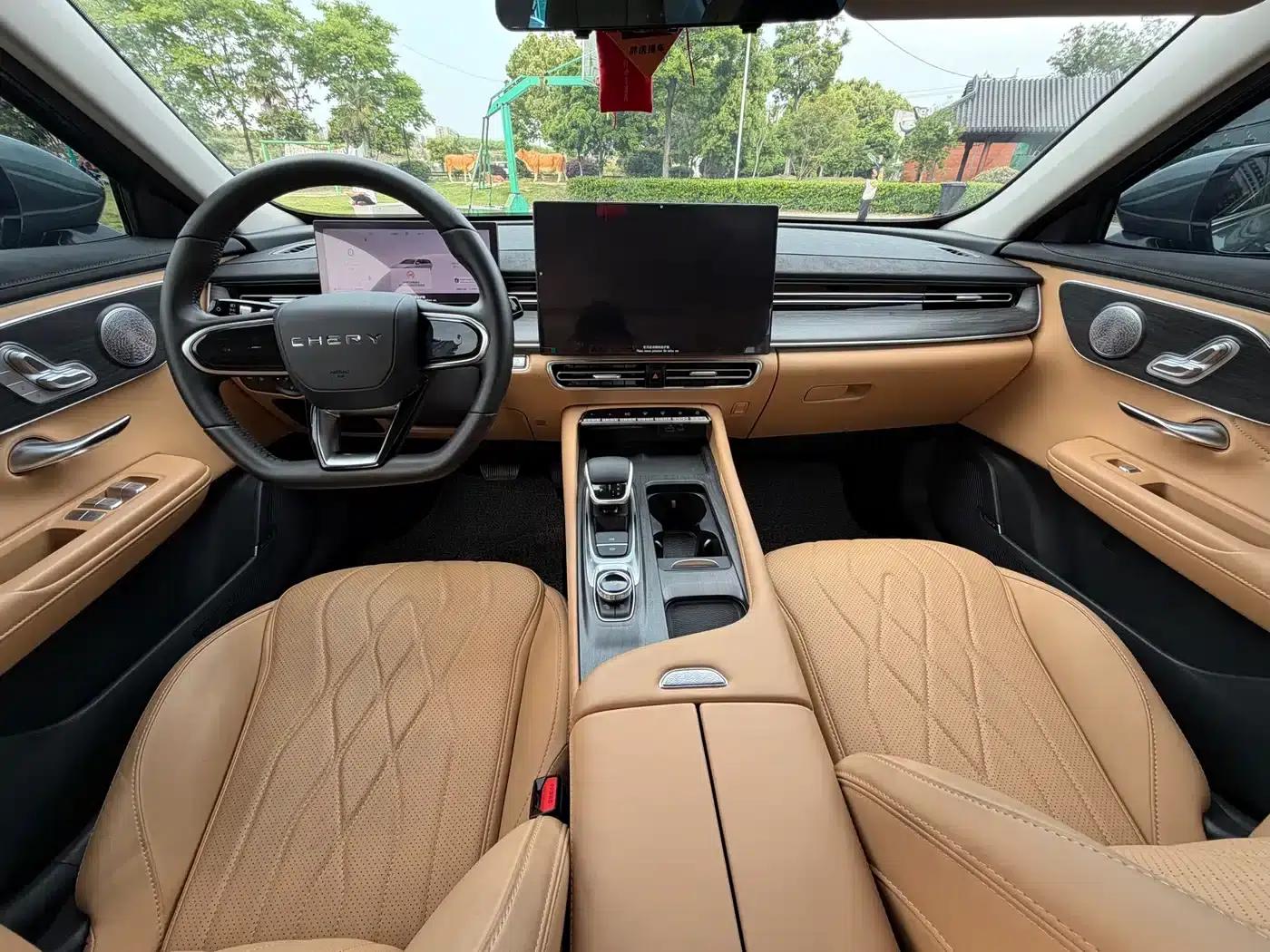 Chery Arrizo 8 PRO 2025 1.6T DCT Luxury+ — миниатюра 7