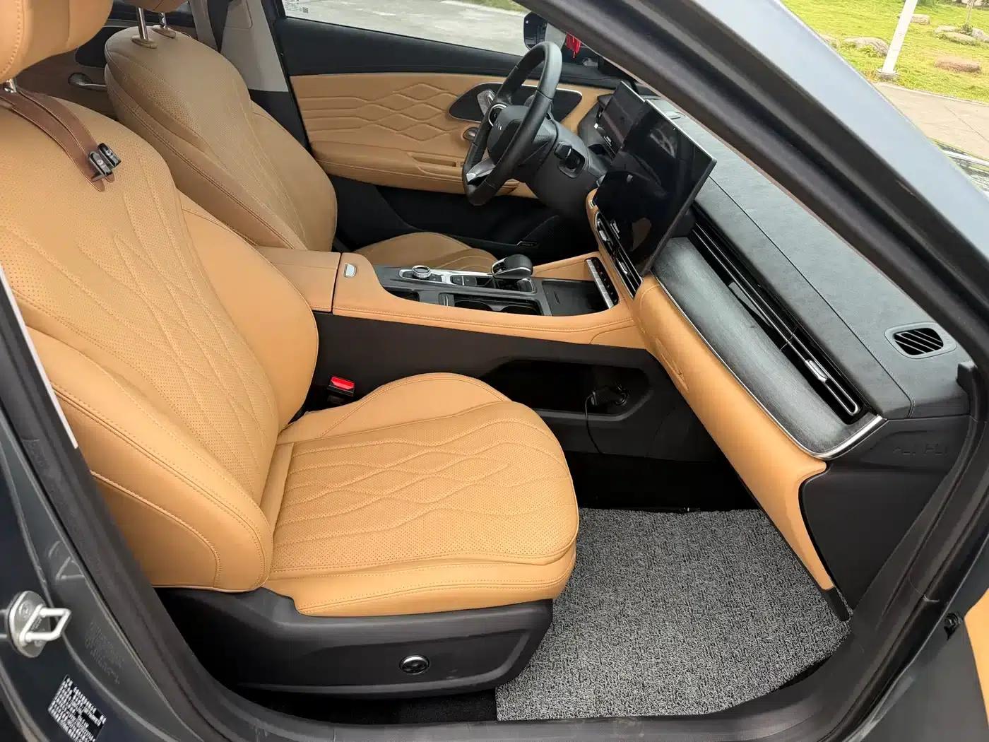 Chery Arrizo 8 PRO 2025 1.6T DCT Luxury+ — миниатюра 9