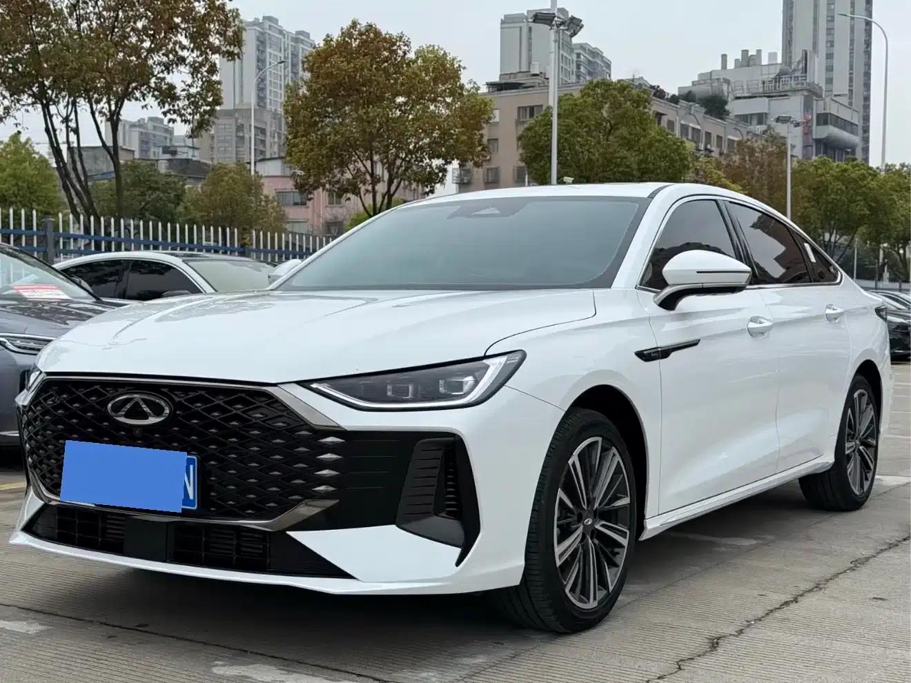 Chery Arrizo 8 PRO 2025 1.6T DCT Luxury Edition — миниатюра 1