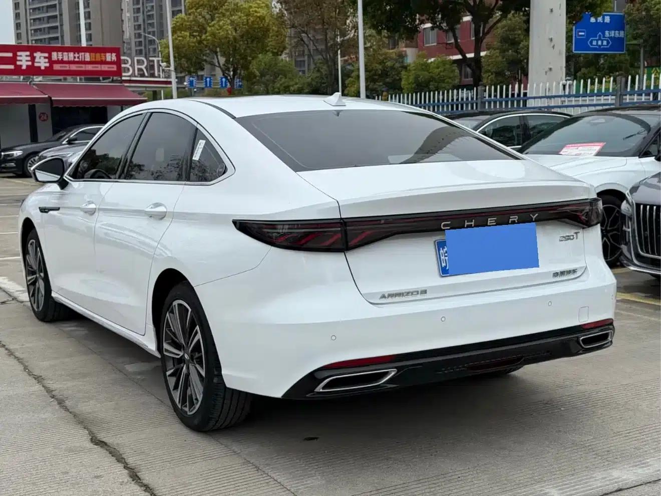 Chery Arrizo 8 PRO 2025 1.6T DCT Luxury Edition — миниатюра 4