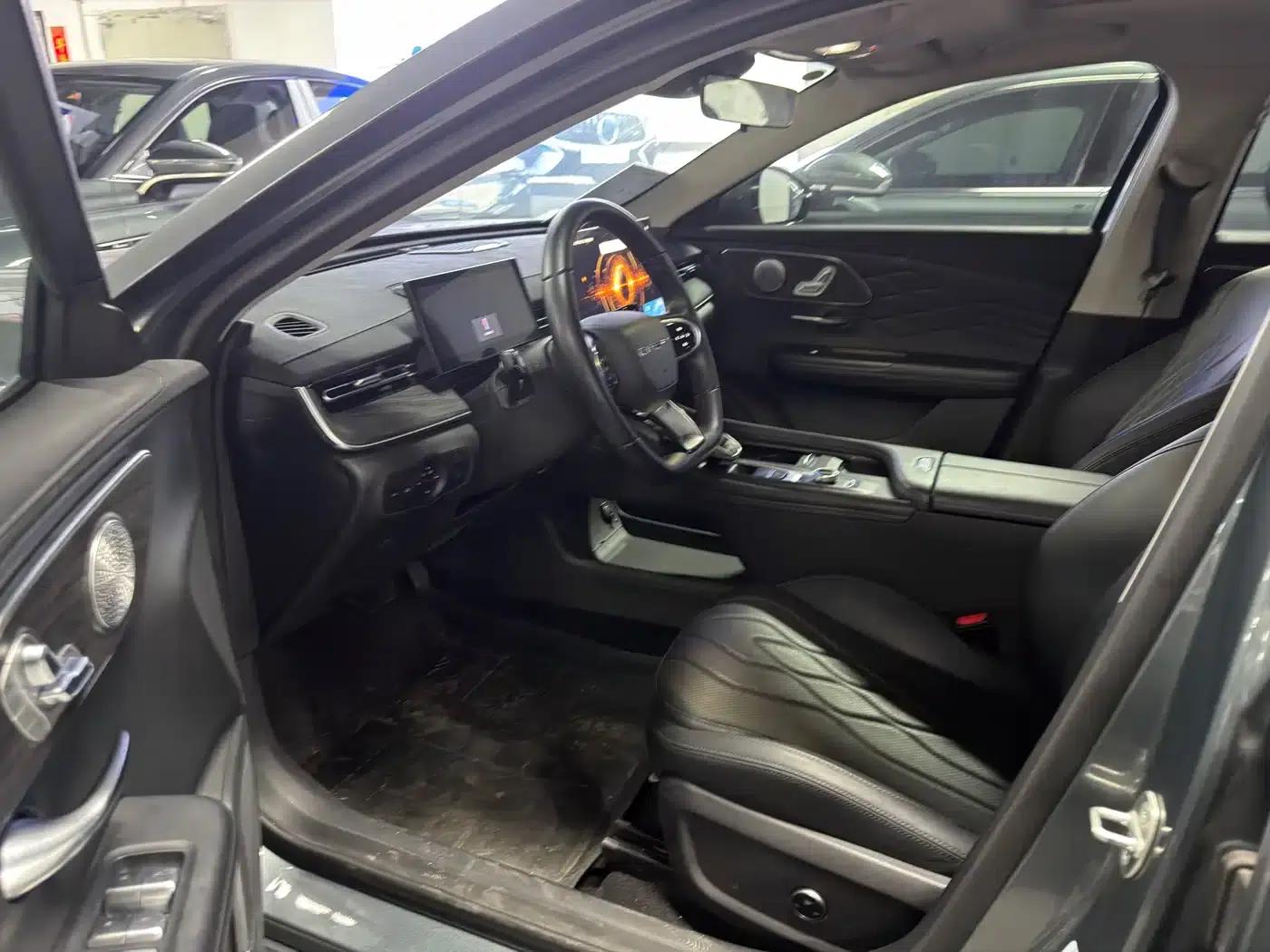 Chery Arrizo 8 PRO 2025 1.6T DCT Luxury+ — миниатюра 4