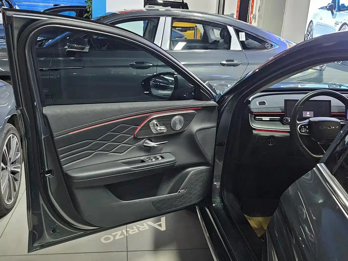 Chery Arrizo 8 PRO 2025 1.6T DCT Luxury+ — миниатюра 6