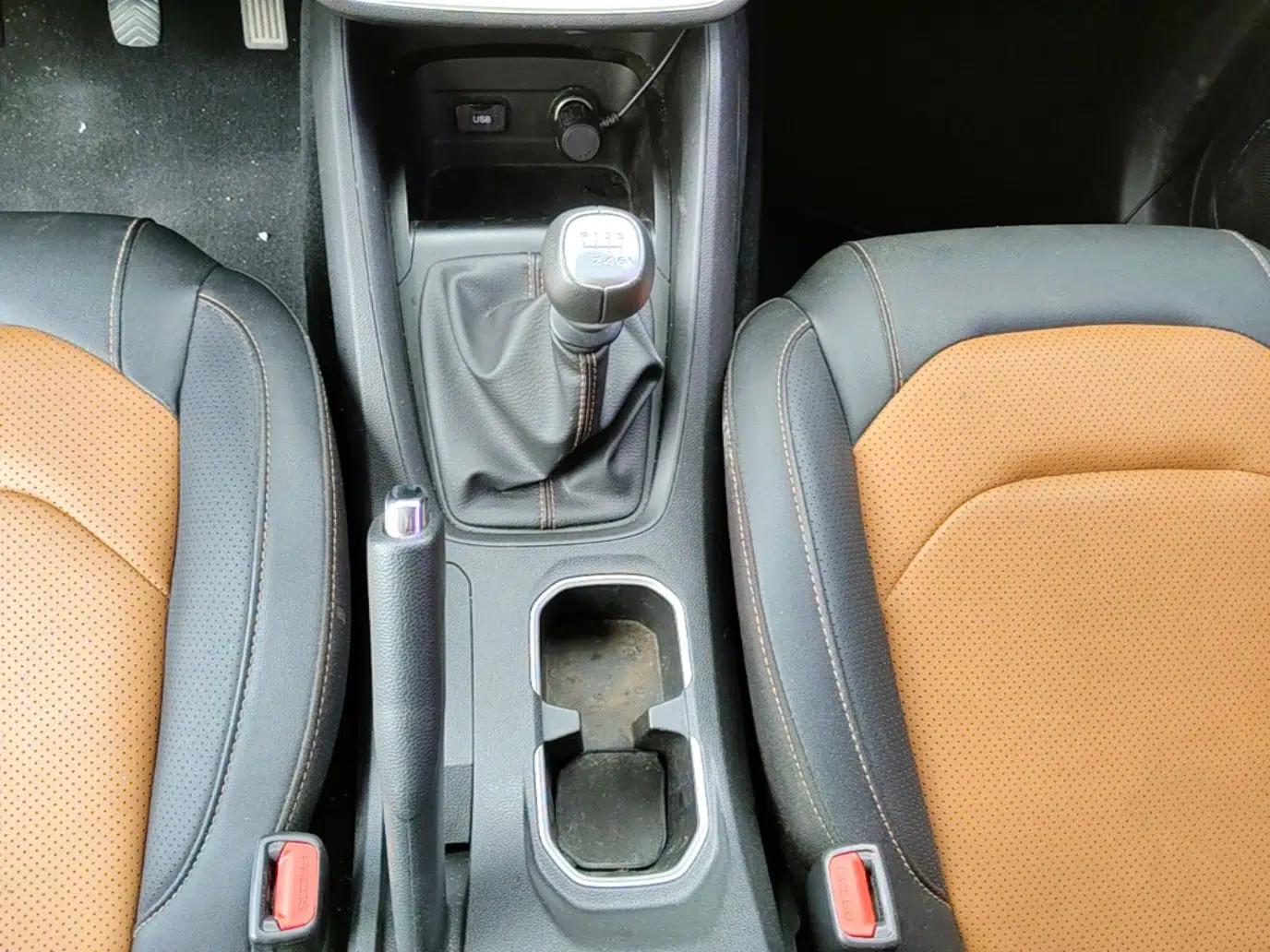 Wuling Hongguang S3 2019 1.5L Manual Comfort Model China VI Standard — миниатюра 17