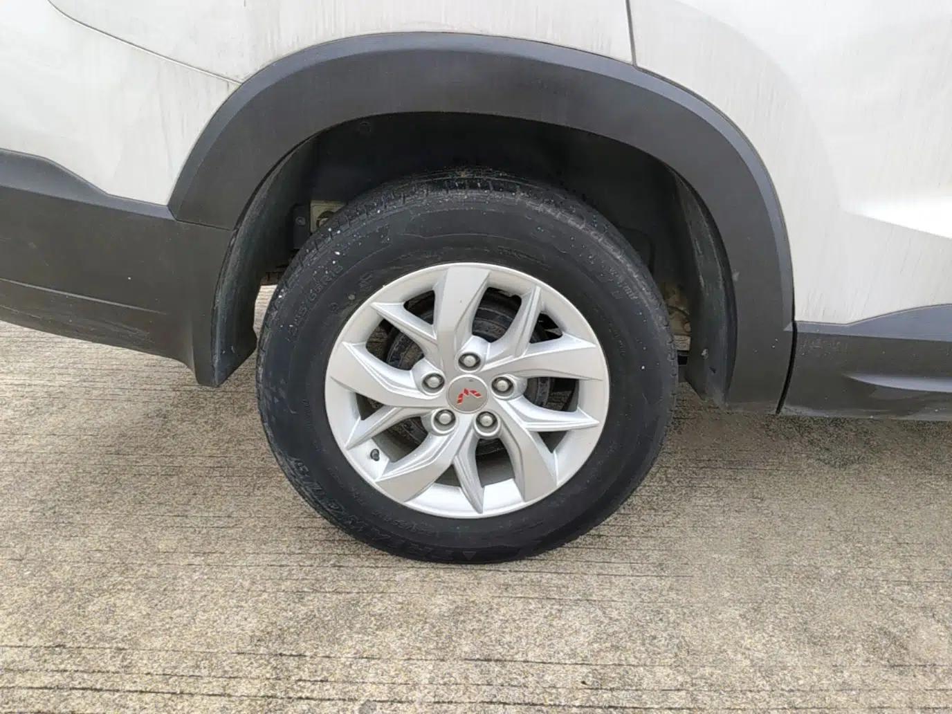 Wuling Hongguang S3 2019 1.5L Manual Comfort Model China VI Standard — миниатюра 10