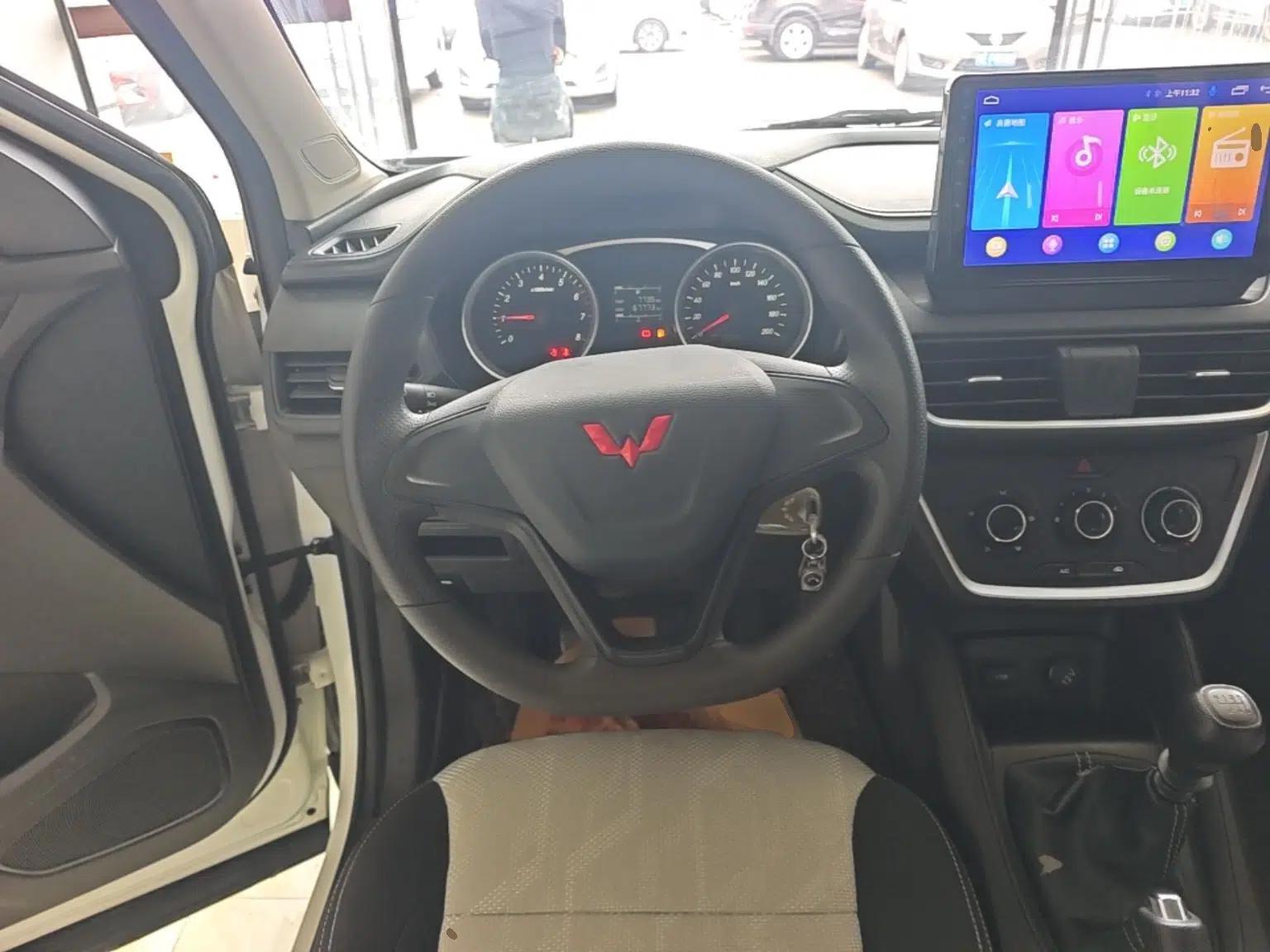 Wuling Hongguang S3 2019 1.5L Manual Standard Version China VI Standard — миниатюра 14