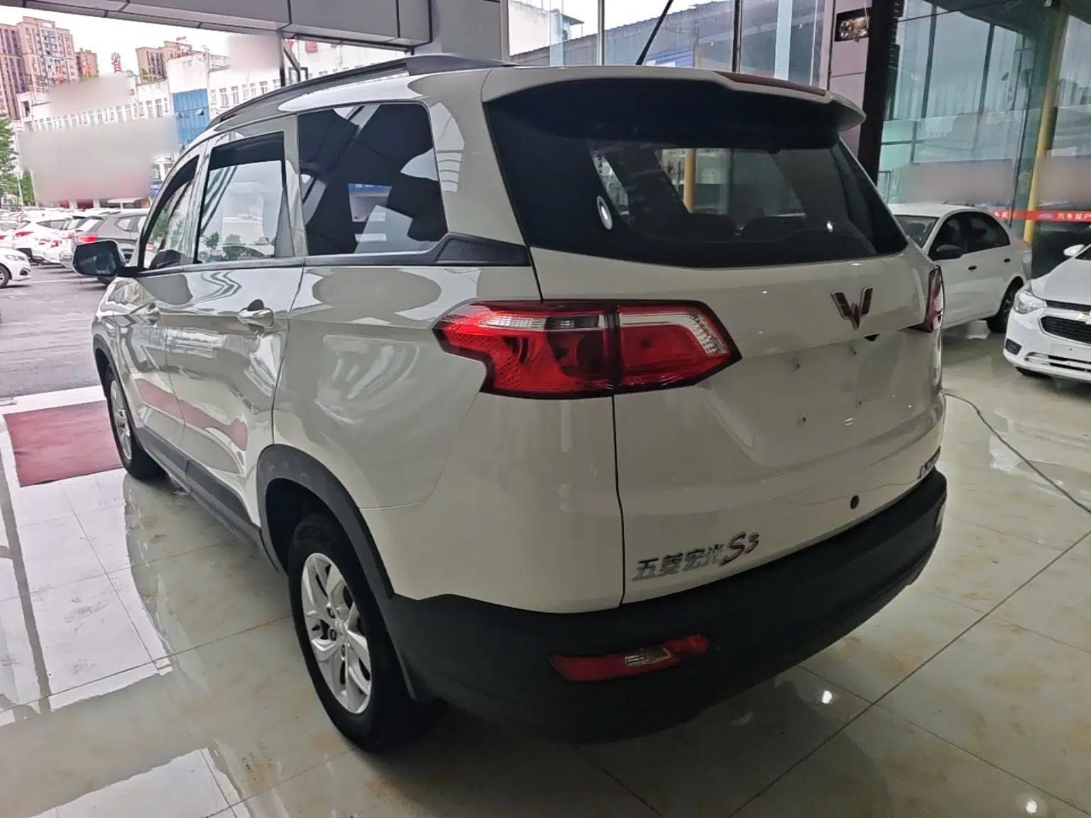 Wuling Hongguang S3 2019 1.5L Manual Standard Version China VI Standard — миниатюра 4