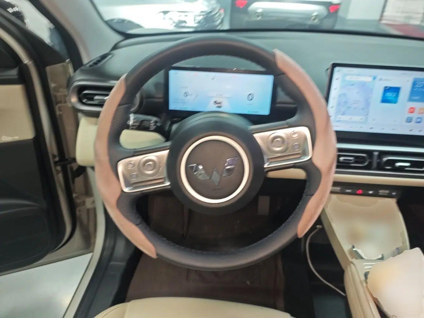 Wuling Bingo PLUS 2024 330 km Range Five-Seater Version — миниатюра 14