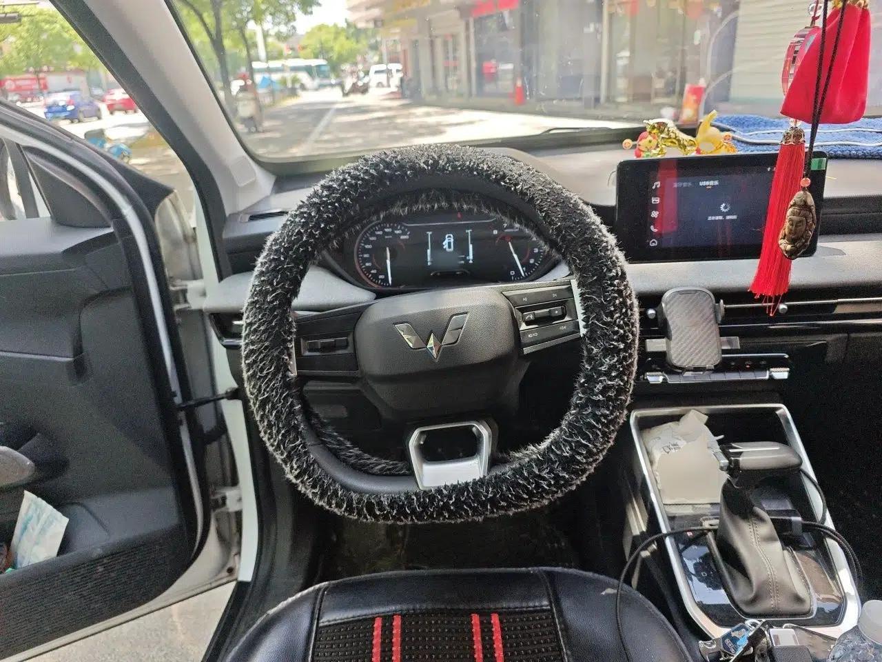 Wuling Alvez 2023 1.5L CVT Comfort Edition — миниатюра 11