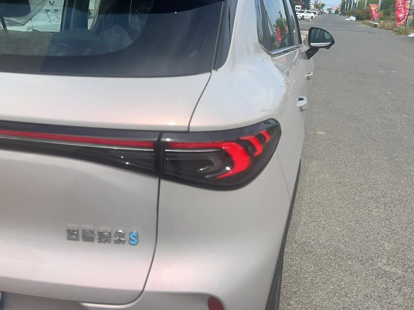 Wuling Bingo S 2025 Model 430km Flagship Edition — миниатюра 9