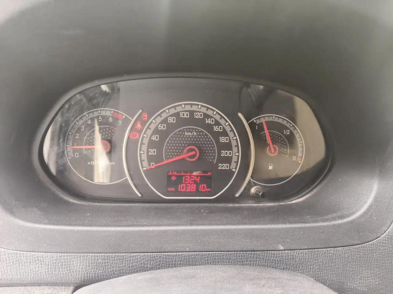 Wuling Zhengcheng 2015 1.5L Comfort L3C — миниатюра 12