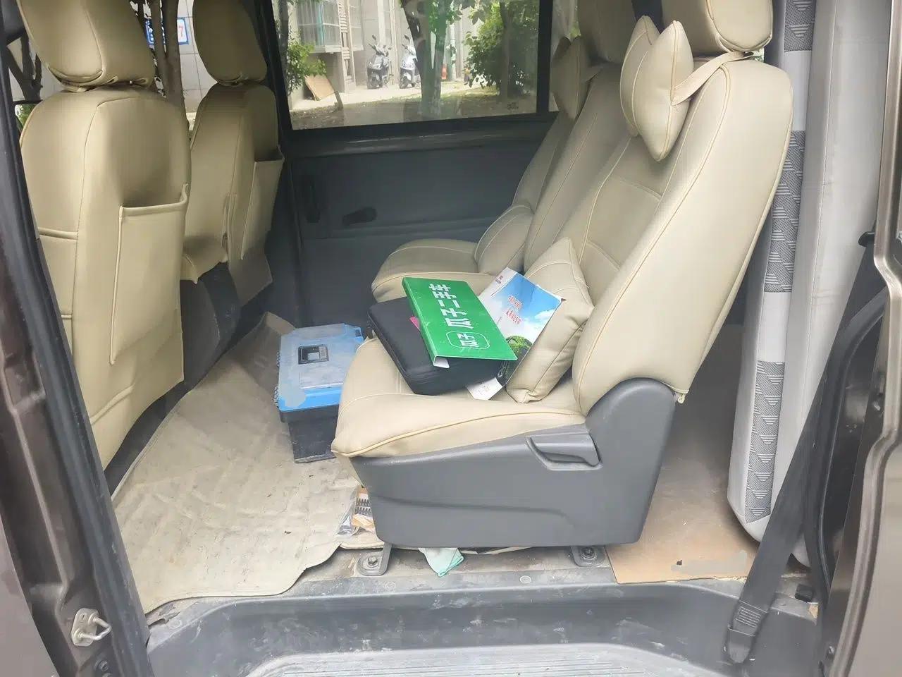 Wuling Zhengcheng 2015 1.5L Comfort L3C — миниатюра 18