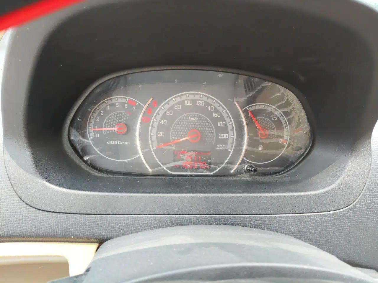 Wuling Zhengcheng 2015 1.8L Luxury Model LJ479QE2 — миниатюра 12