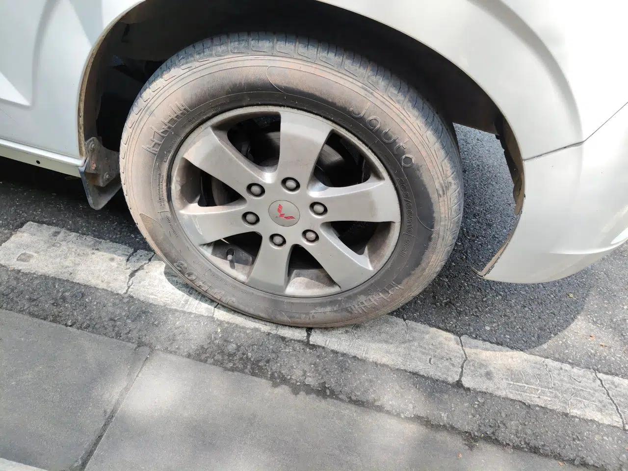 Wuling Zhengcheng 2015 1.8L Luxury Model LJ479QE2 — миниатюра 8