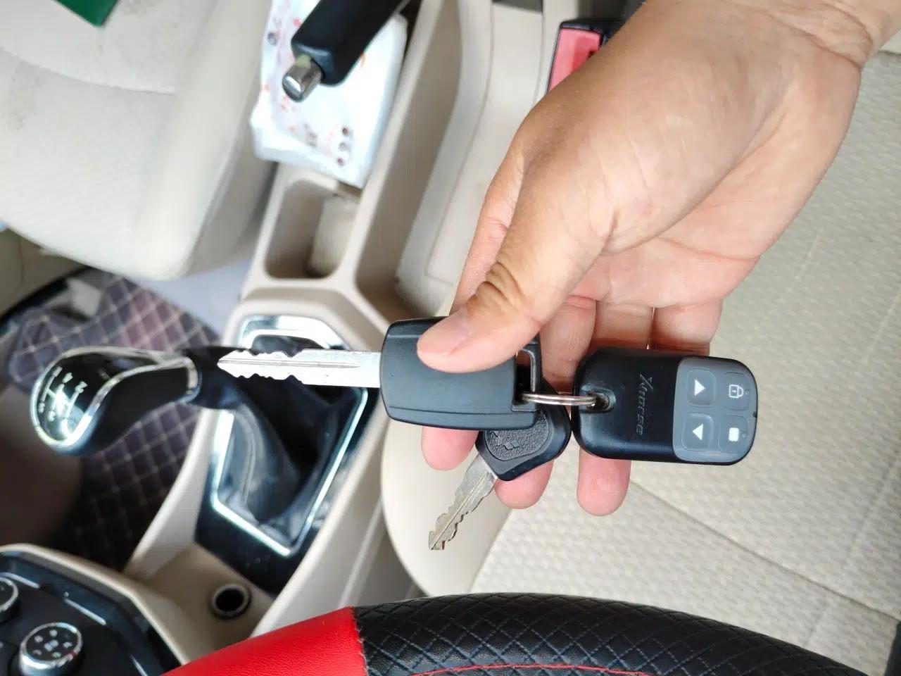 Wuling Zhengcheng 2015 1.8L Luxury Model LJ479QE2 — миниатюра 9