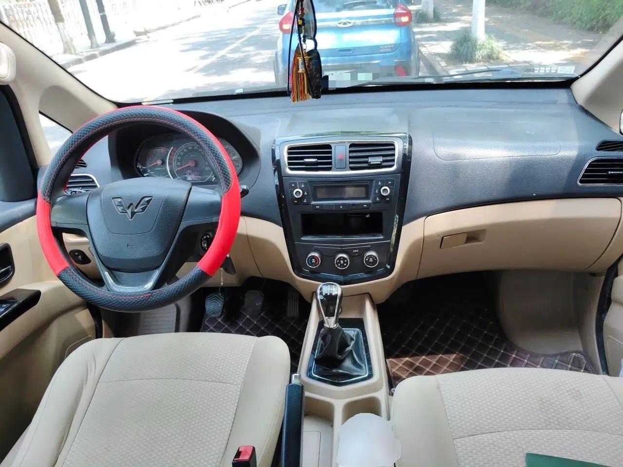 Wuling Zhengcheng 2015 1.8L Luxury Model LJ479QE2 — миниатюра 10