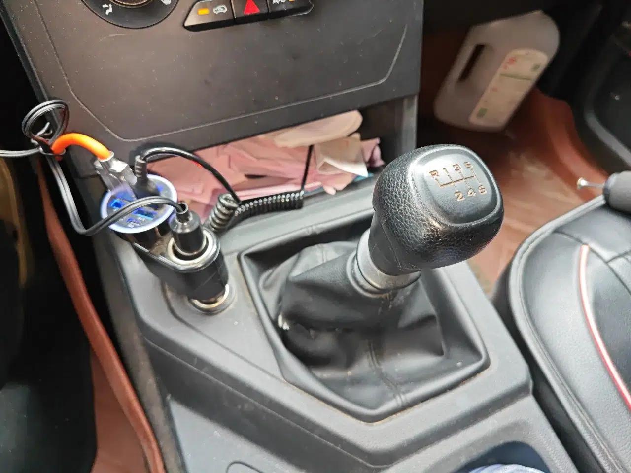 Wuling Hongguang PLUS 2020 1.5L Manual Standard Edition 5 Seats — миниатюра 15