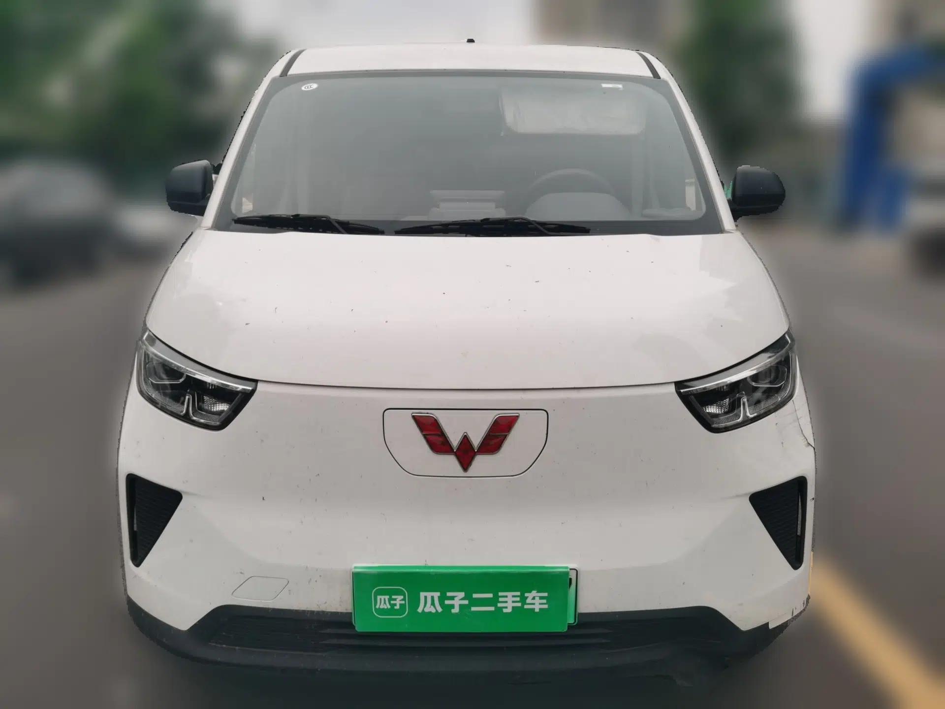 Wuling Yangguang 2024 300KM Comfort Version Passenger Van 75kW — миниатюра 2