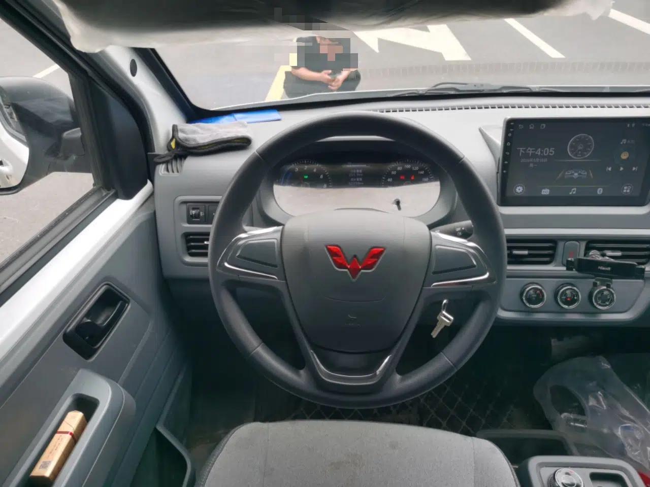 Wuling Yangguang 2024 300KM Comfort Version Passenger Van 75kW — миниатюра 11