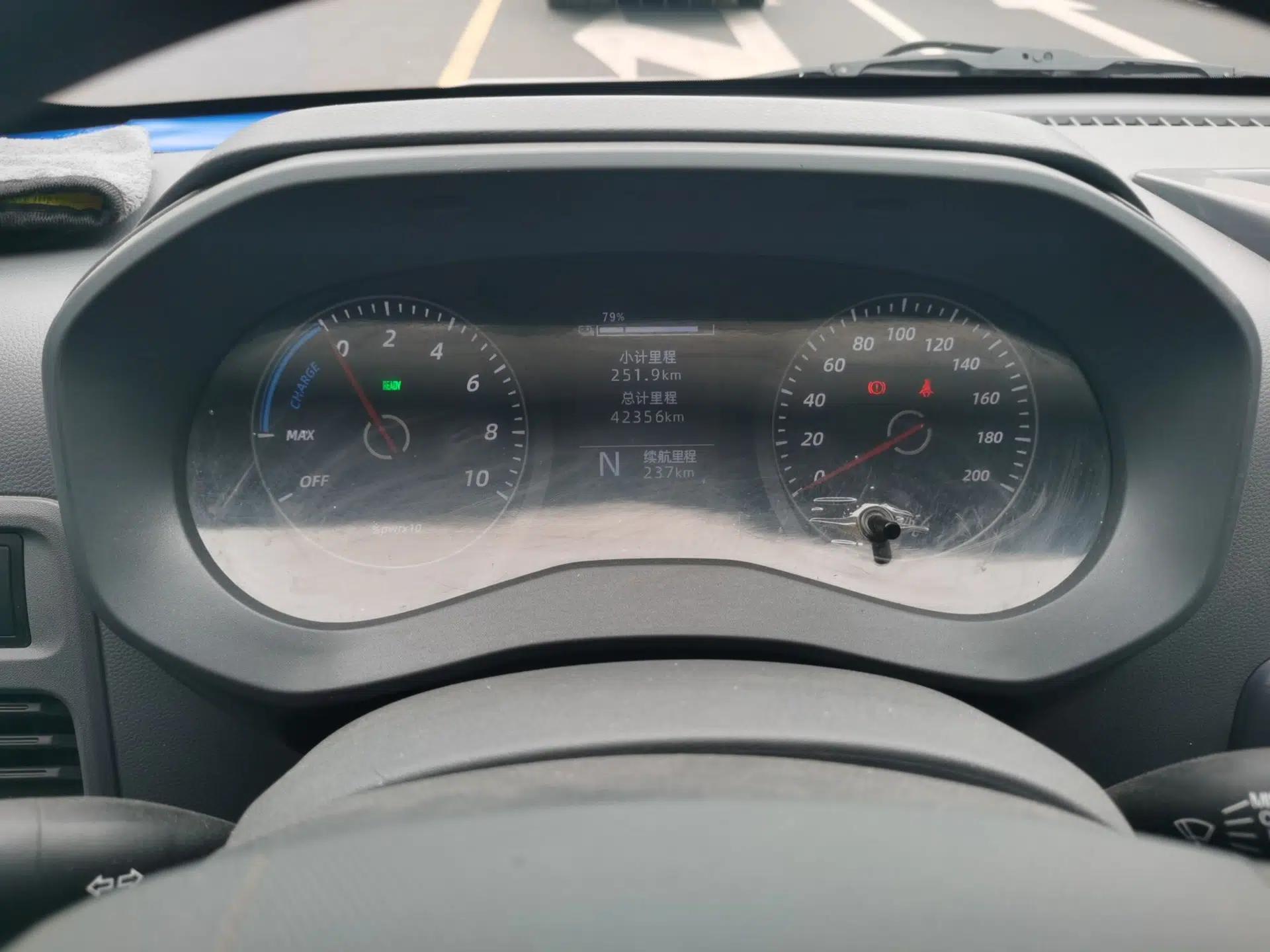Wuling Yangguang 2024 300KM Comfort Version Passenger Van 75kW — миниатюра 12