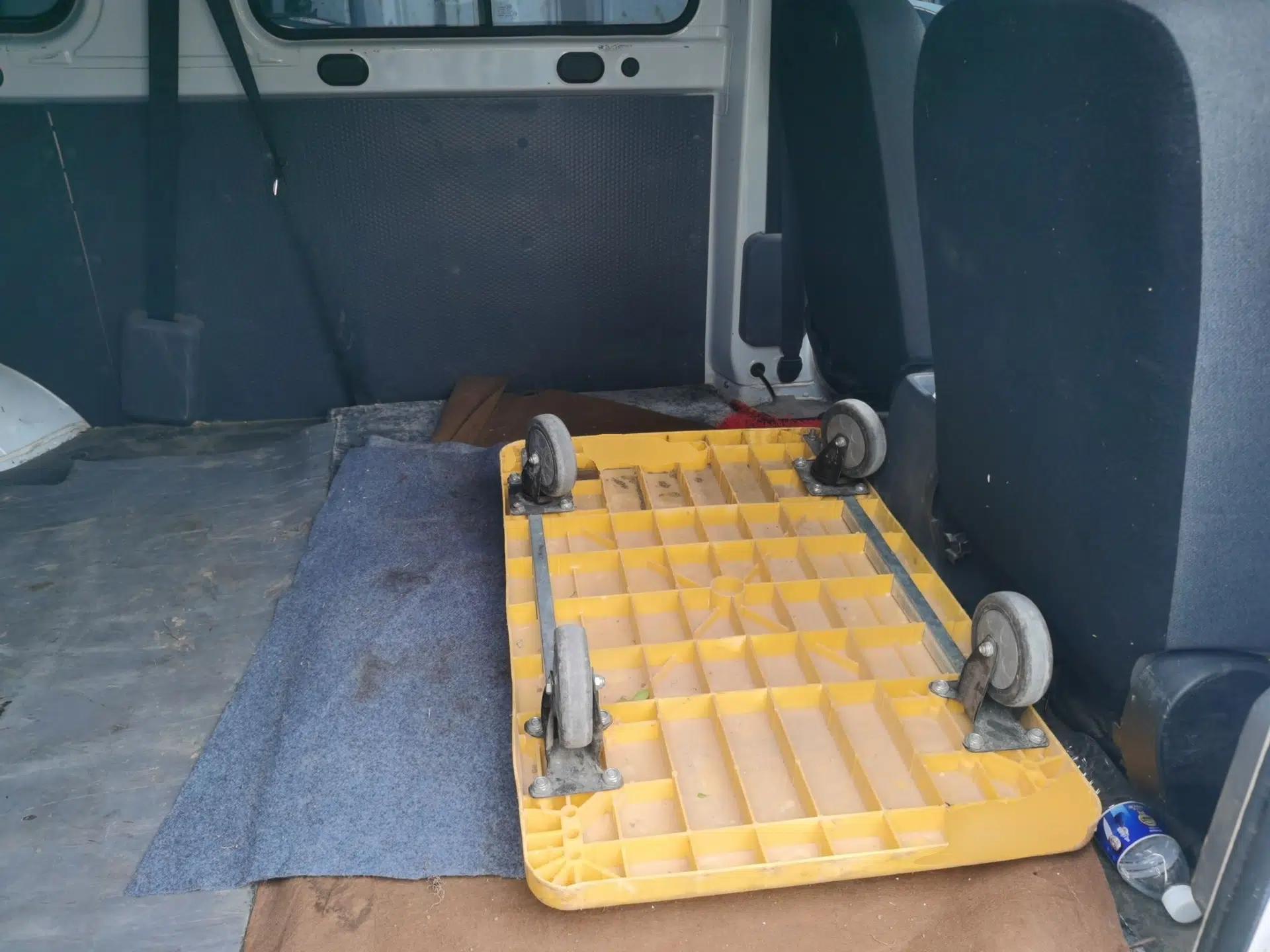 Wuling Yangguang 2024 300KM Comfort Version Passenger Van 75kW — миниатюра 18