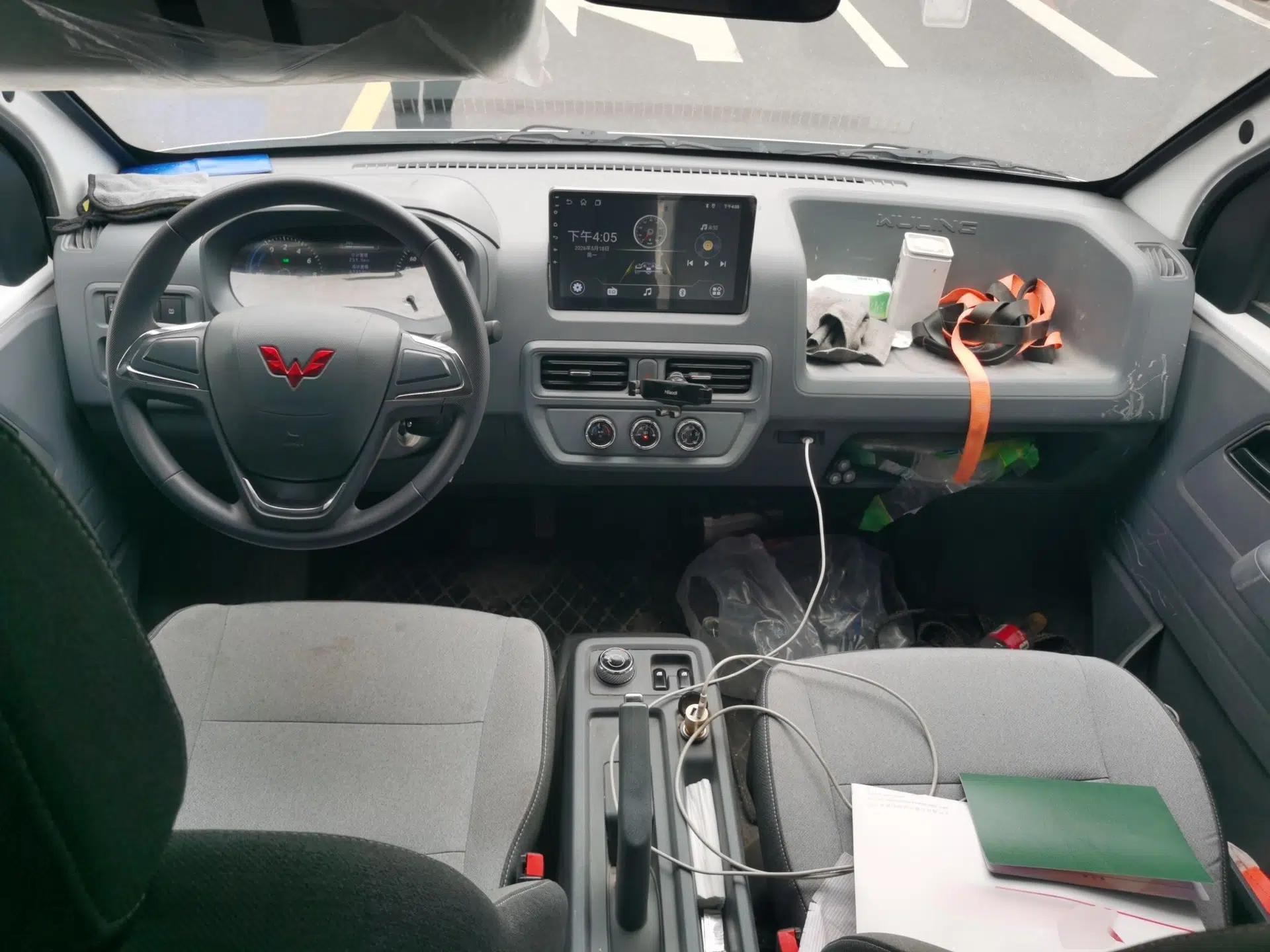 Wuling Yangguang 2024 300KM Comfort Version Passenger Van 75kW — миниатюра 10