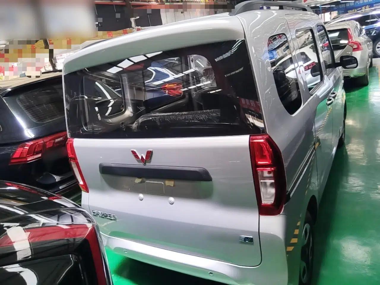 Wuling Zhiguang New Energy 2025 Model 305km Ambitious Edition — миниатюра 4