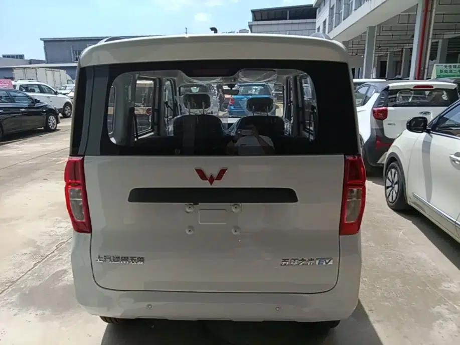 Wuling Zhiguang New Energy 2025 Model 305km Ambitious Edition — миниатюра 5