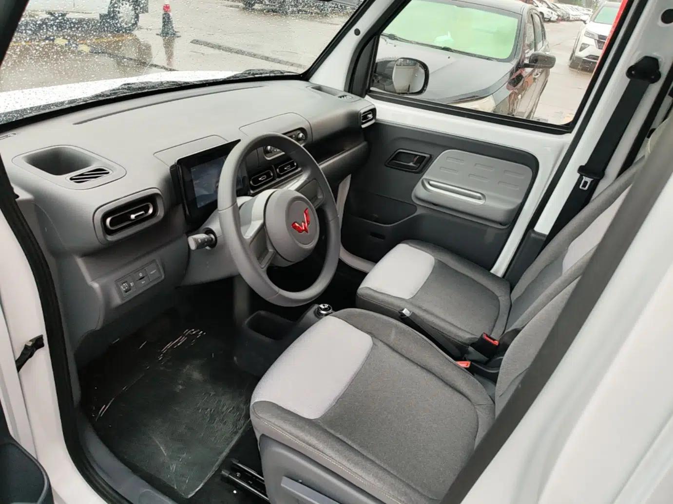 Wuling Zhiguang New Energy 2025 Model 305km Ambitious Edition — миниатюра 18
