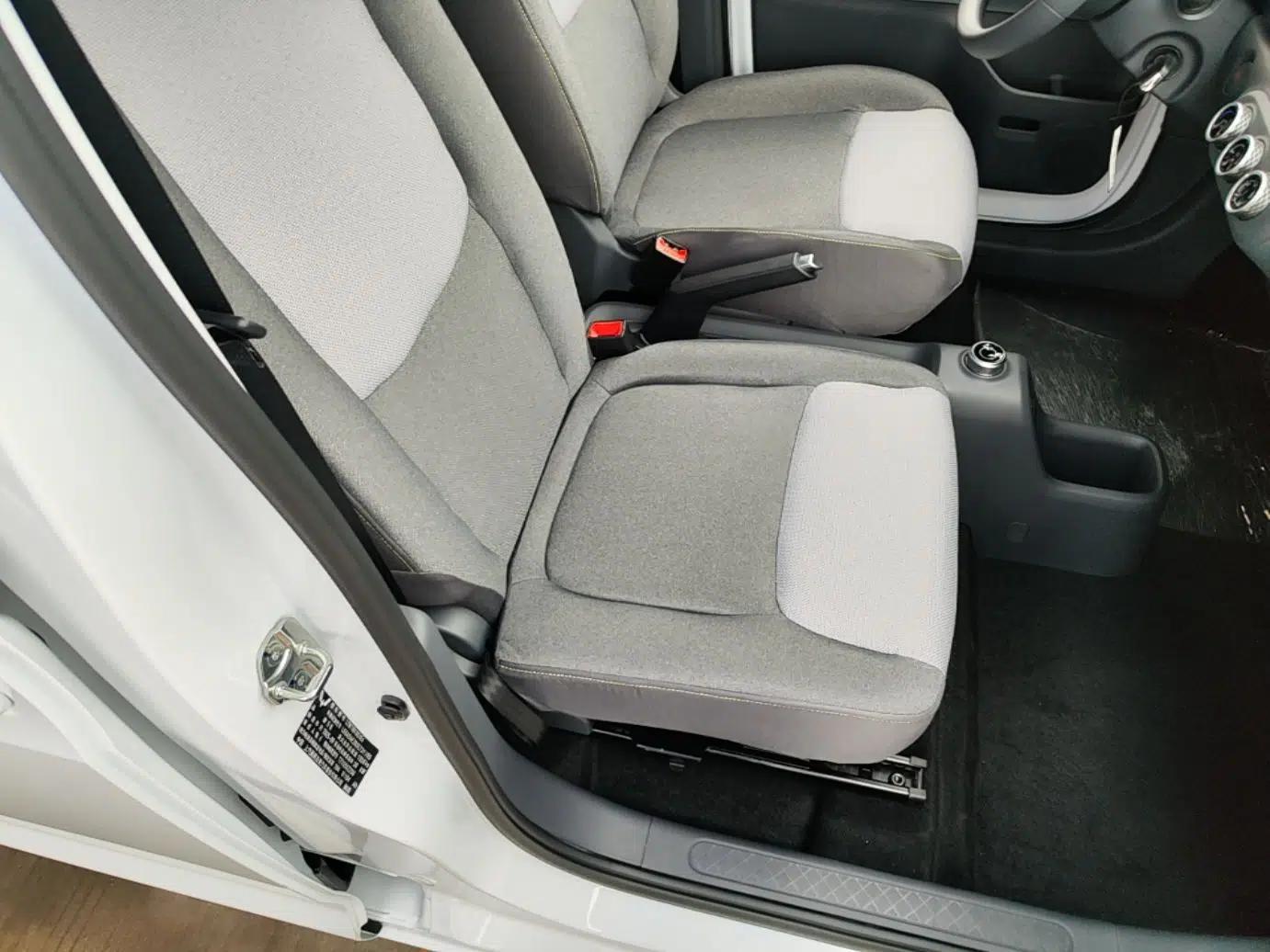 Wuling Zhiguang New Energy 2025 Model 305km Ambitious Edition — миниатюра 23