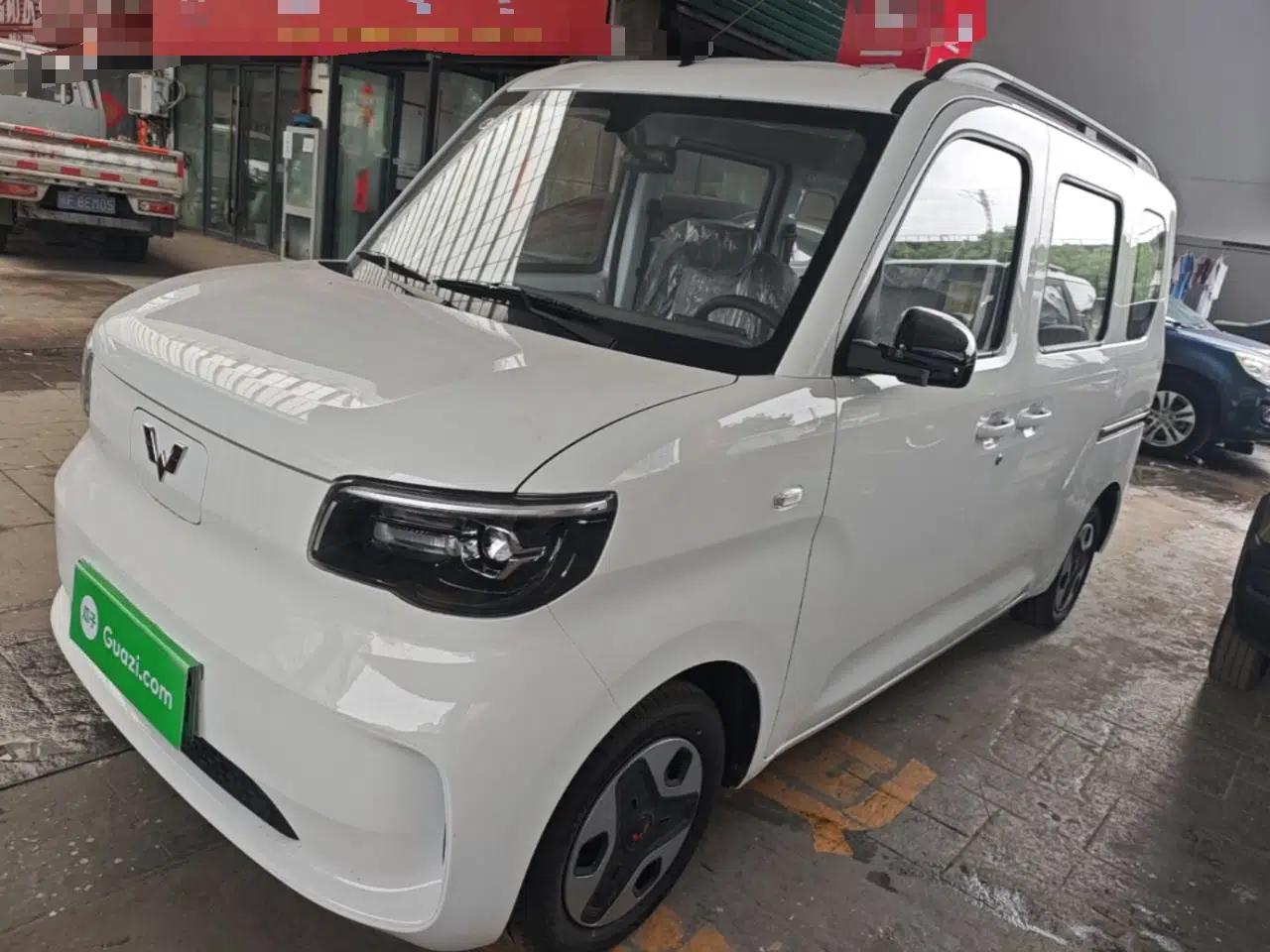 Wuling Zhiguang New Energy 2025 Model 305km Ambitious Edition — миниатюра 1