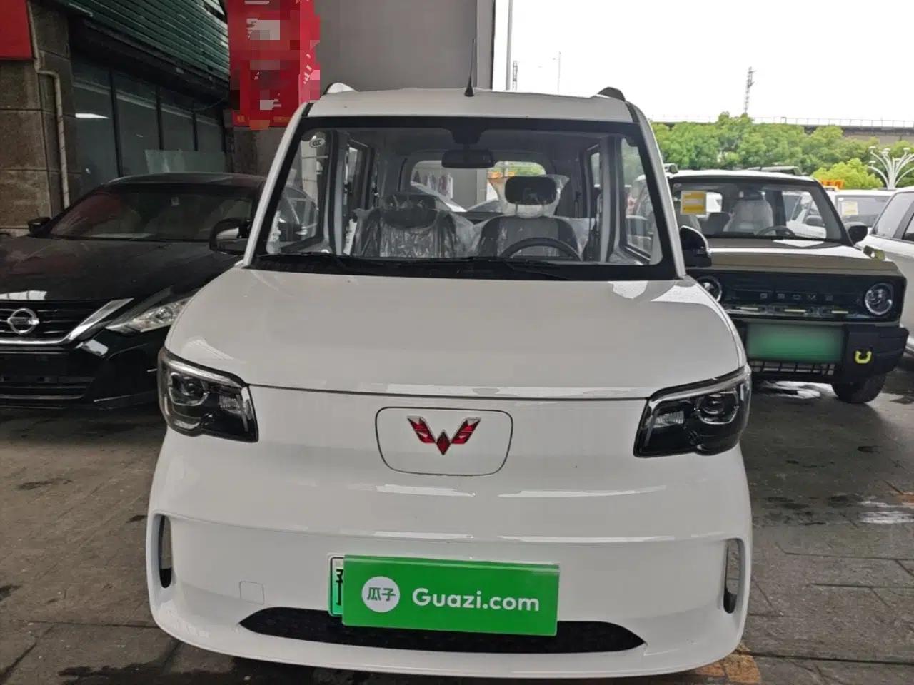 Wuling Zhiguang New Energy 2025 Model 305km Ambitious Edition — миниатюра 2