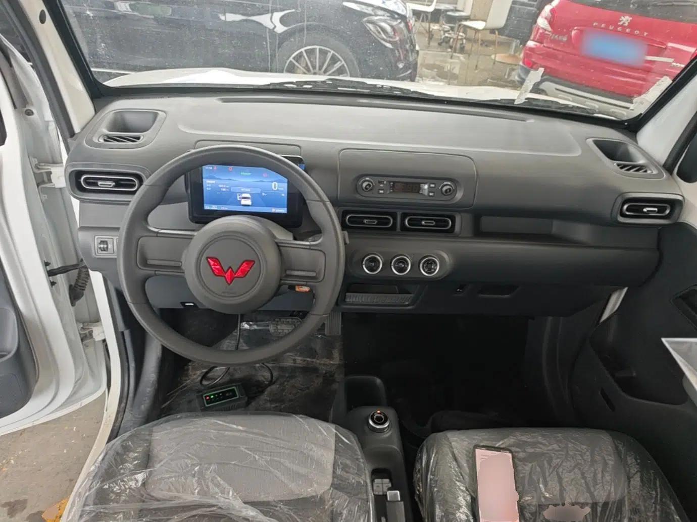 Wuling Zhiguang New Energy 2025 Model 305km Ambitious Edition — миниатюра 13
