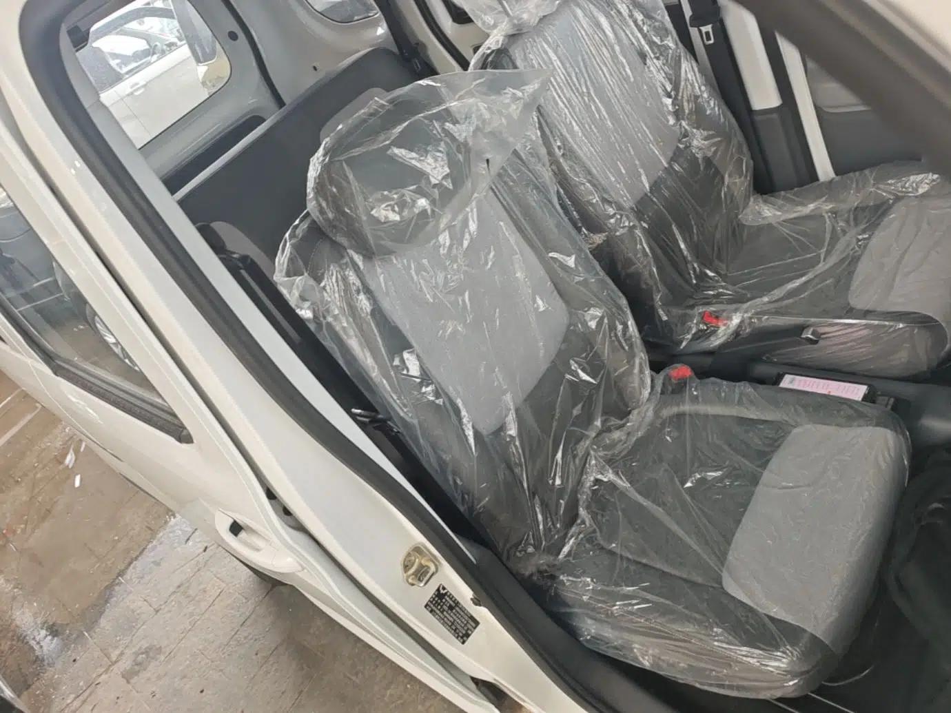 Wuling Zhiguang New Energy 2025 Model 305km Ambitious Edition — миниатюра 23
