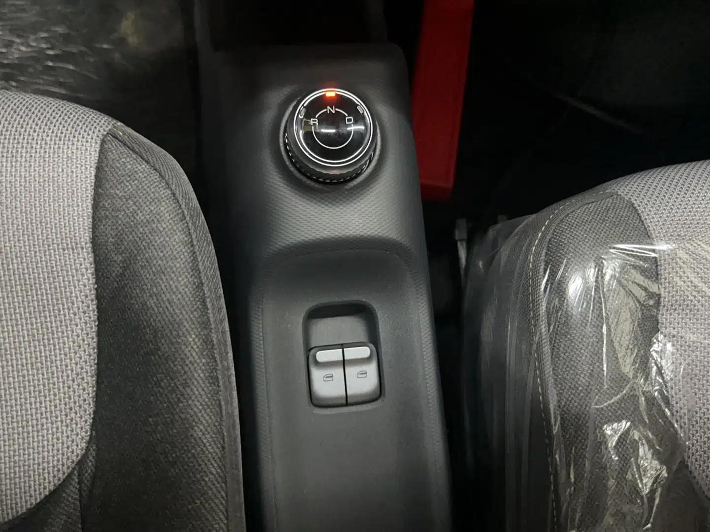 Wuling Zhiguang New Energy 2025 Model 305km Ambitious Edition — миниатюра 19