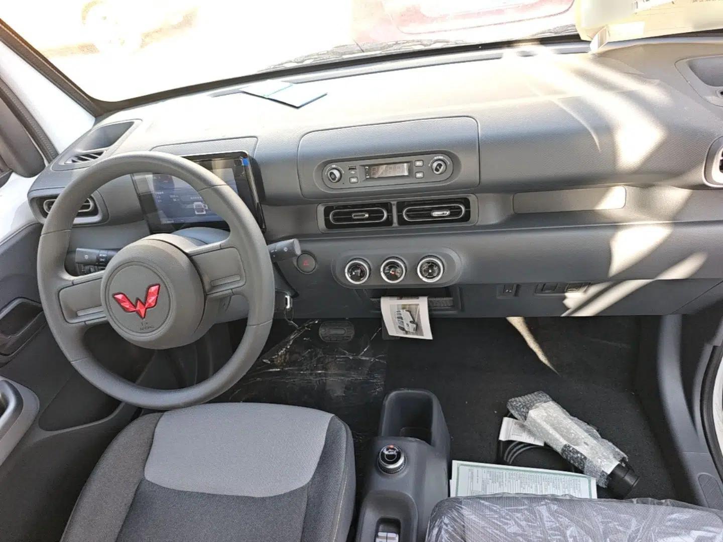 Wuling Zhiguang New Energy 2025 Model 305km Ambitious Edition — миниатюра 13