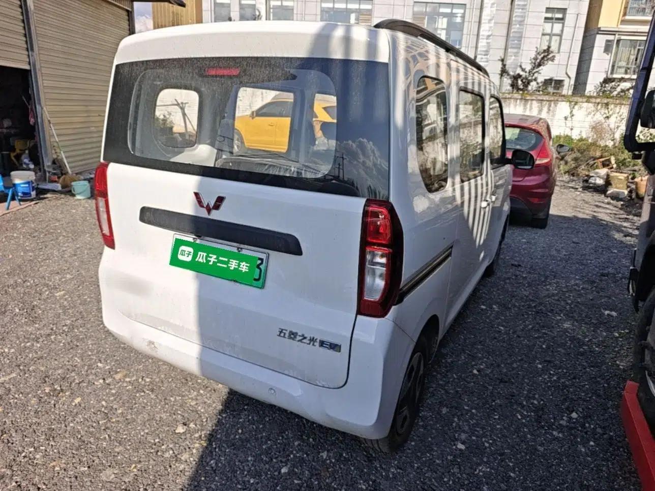 Wuling Zhiguang New Energy 2025 Model 305km Ambitious Edition — миниатюра 6