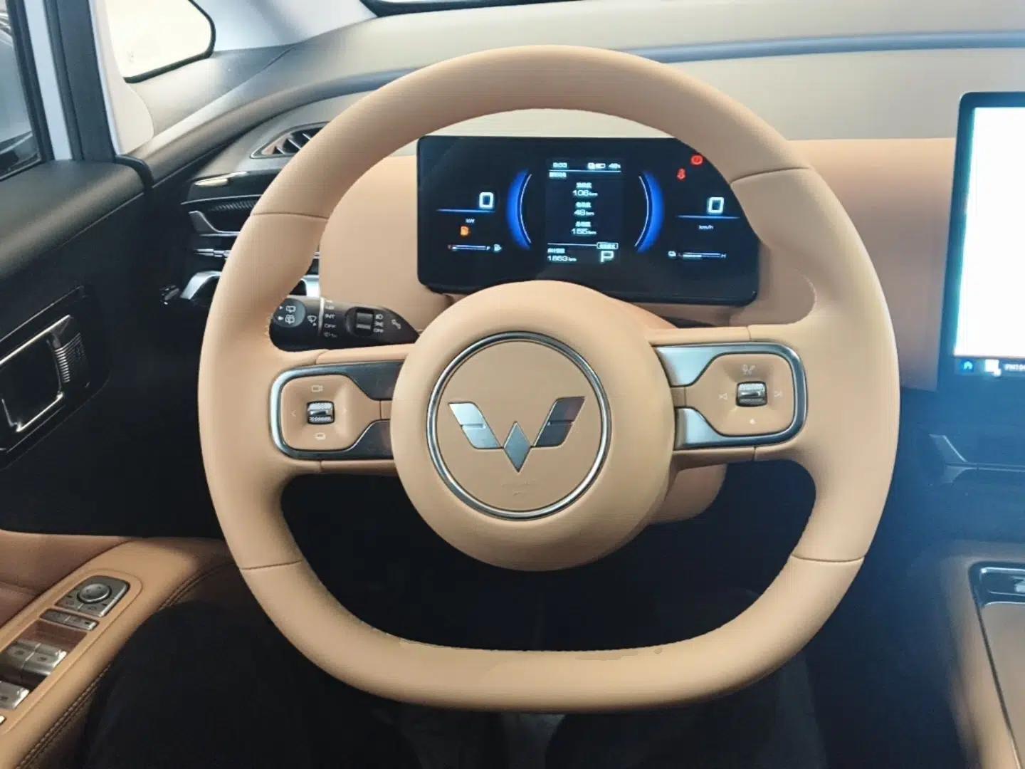 Wuling Starlight 730 2025 Model Plug-in Hybrid 125km Luxury Edition — миниатюра 14