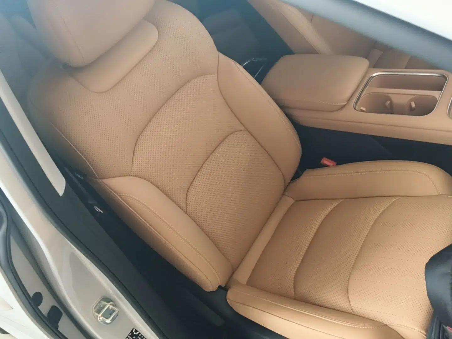 Wuling Starlight 730 2025 Model Plug-in Hybrid 125km Luxury Edition — миниатюра 23
