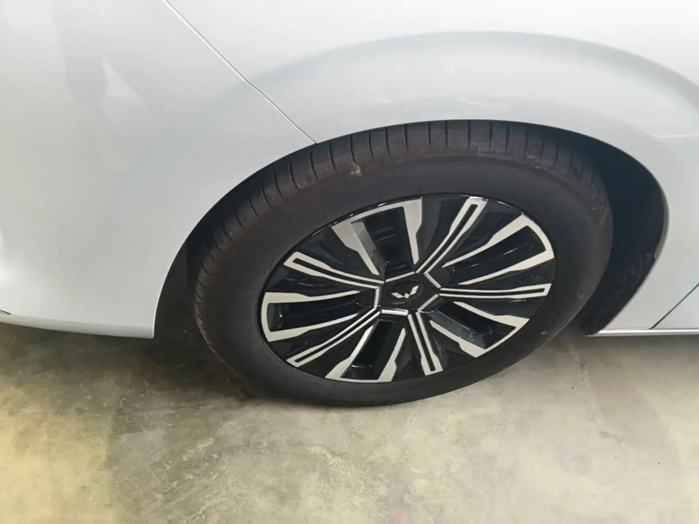 Wuling Starlight 730 2025 Model Plug-in Hybrid 125km Luxury Edition — миниатюра 8